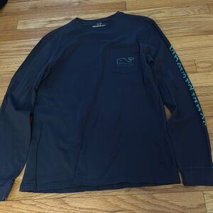 vineyard vines long sleeve tee size xs